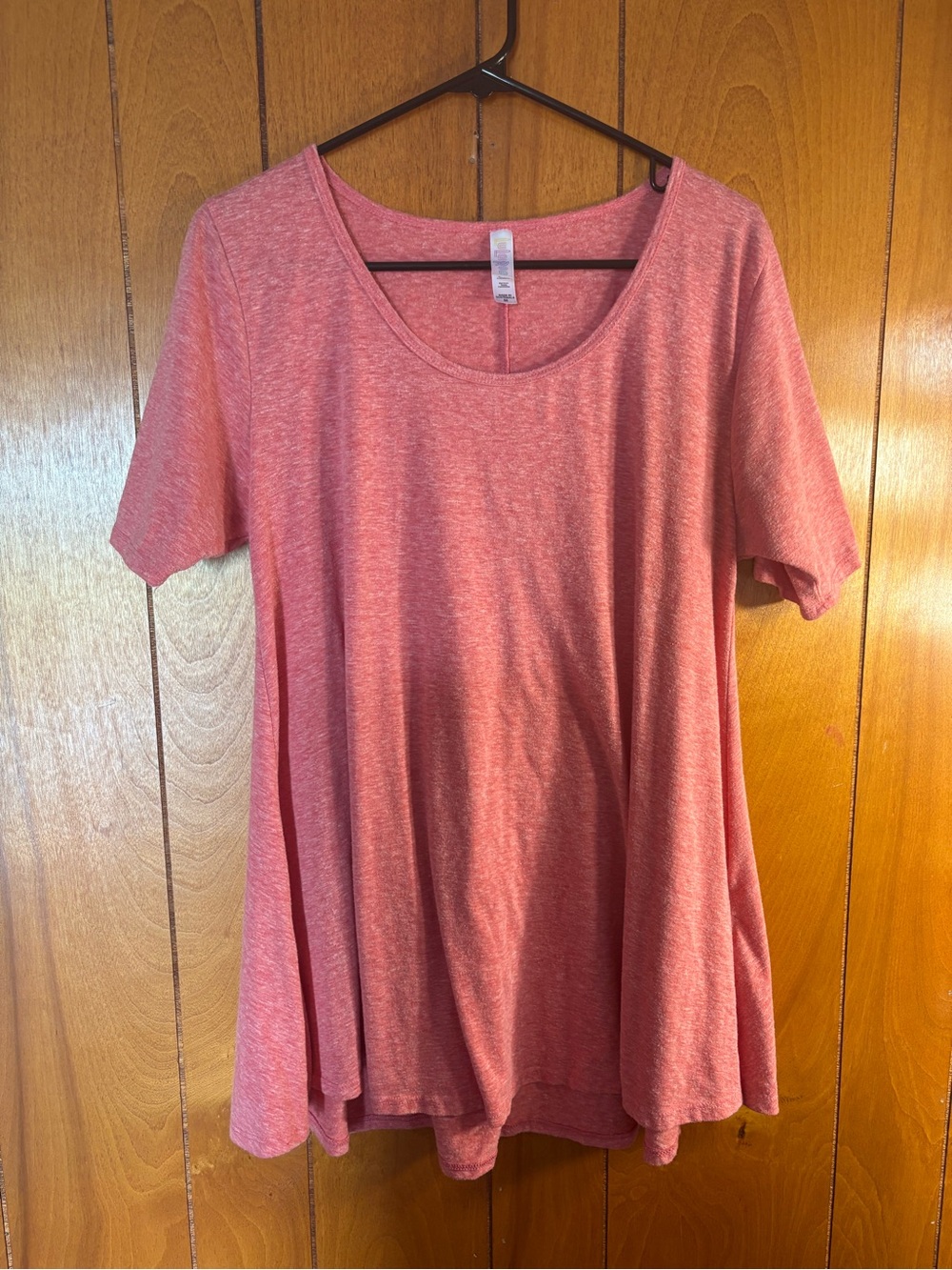 LuLaRoe Short Sleeve Scoop Neck Top in Heather Rose